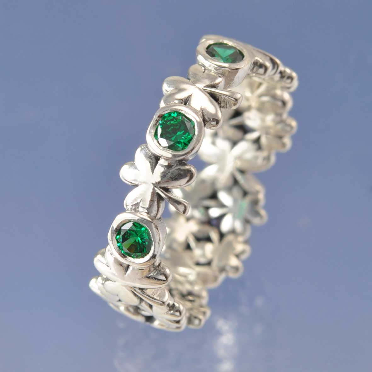 Cremation Ash Shamrock Ring Ring by Chris Parry Jewellery