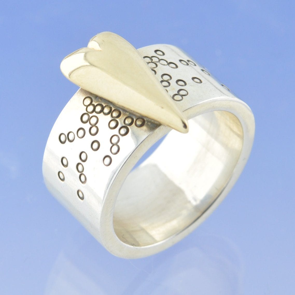 Large Effervescent Heart Cremation Ash Ring by Chris Parry Jewellery