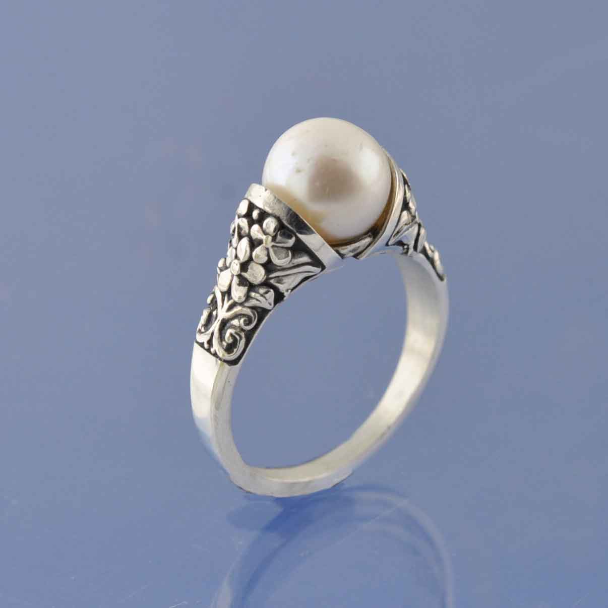 Cremation Ash Ring - Ashes Into Pearl Ring by Chris Parry Jewellery