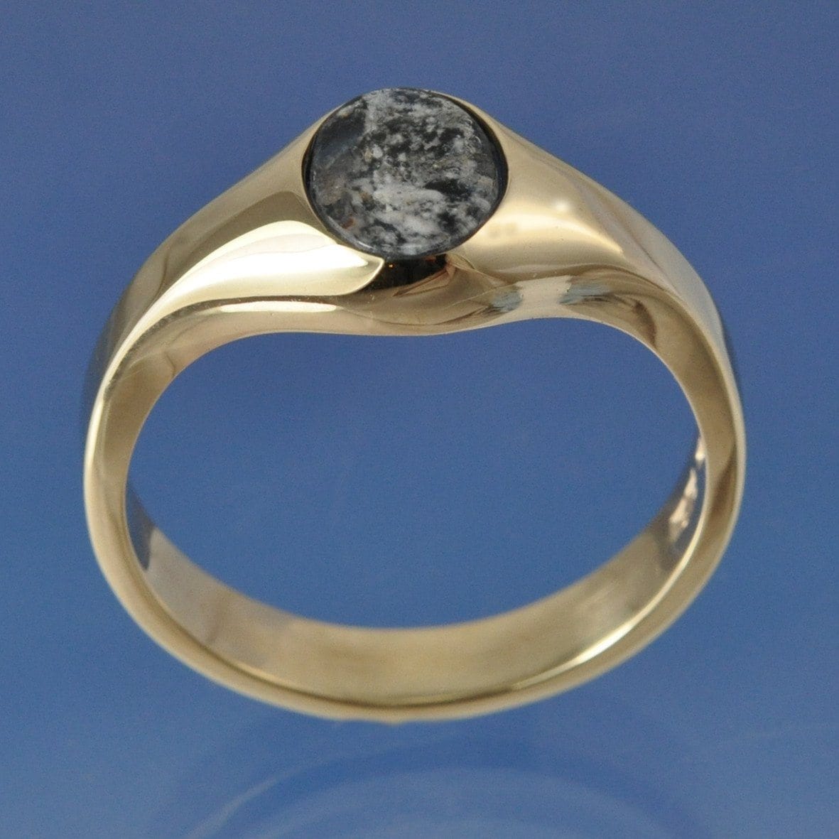 Cremation Ash Ring - Traditional Signet Ring by Chris Parry Jewellery
