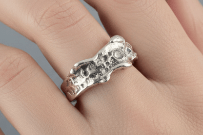 Molten - Diamond Cremation Ashes Ring Ring by Chris Parry Jewellery